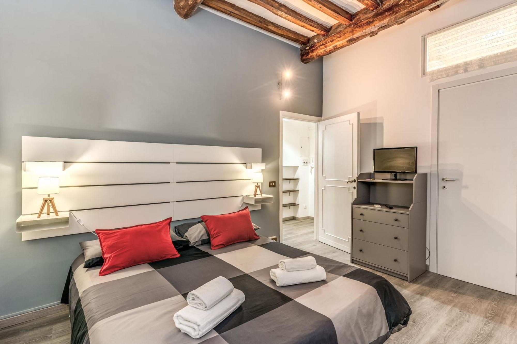 Apartment Monti Forum *